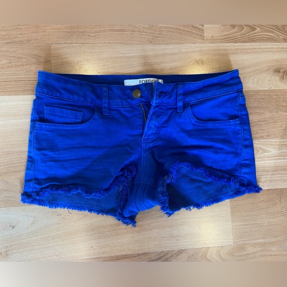 Blue Foreign Exchange Shorts size small - Picture 1 of 3